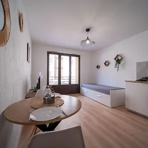  Appartement Equipe Balcon A 5min De La Gare St Charles